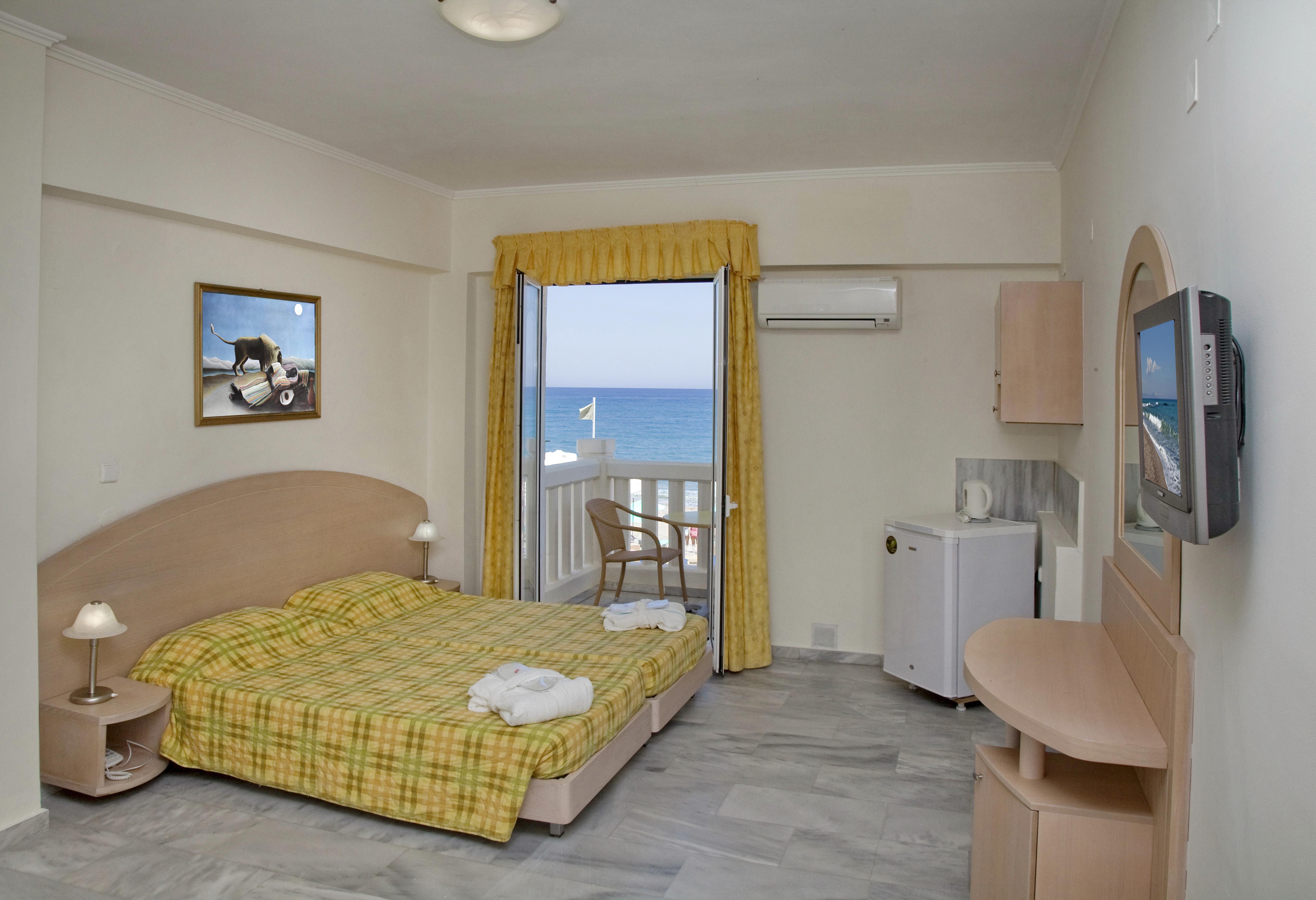 Jo An Beach Hotel Аделианос Кампос Экстерьер фото