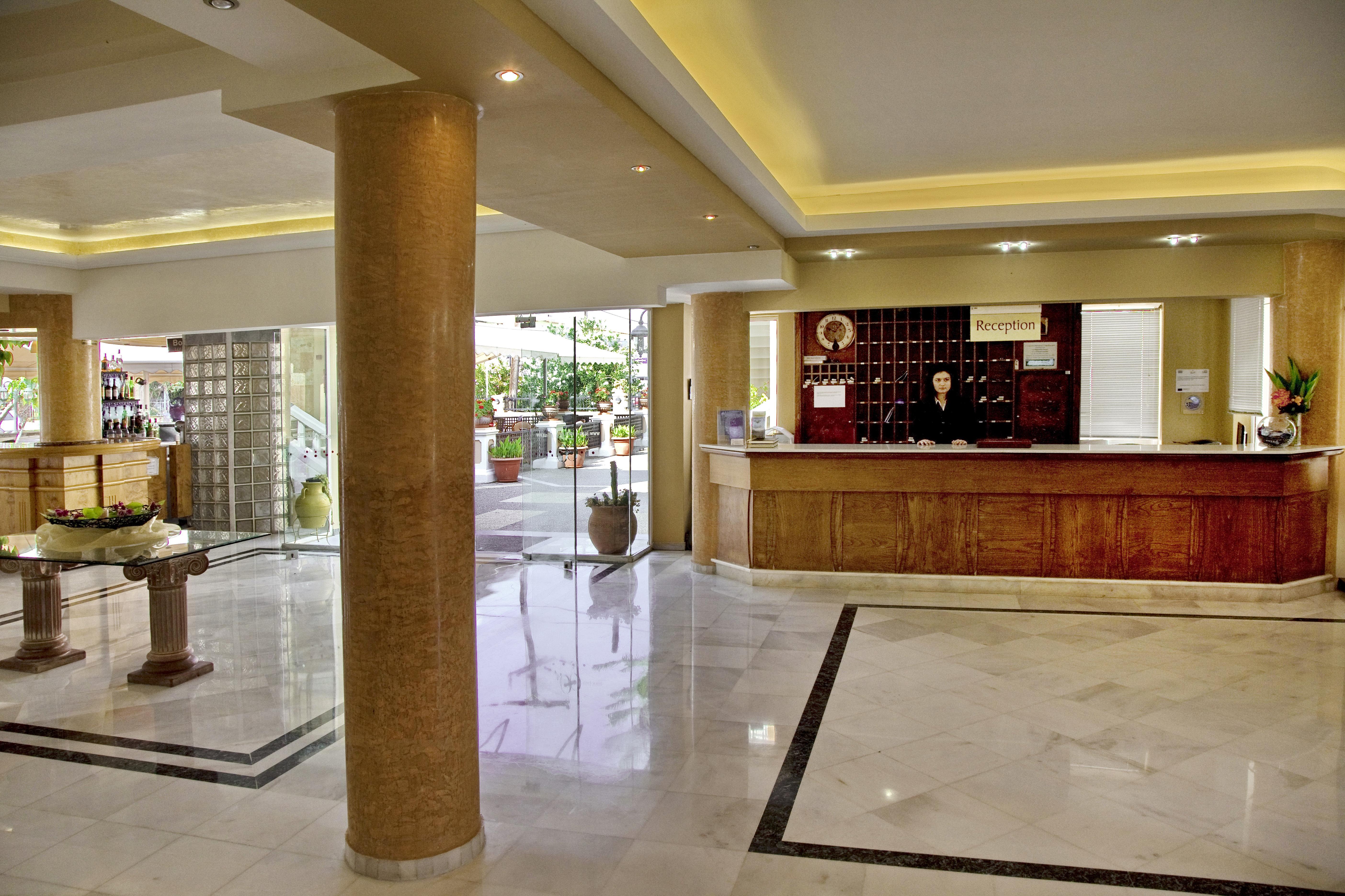 Jo An Beach Hotel Аделианос Кампос Экстерьер фото